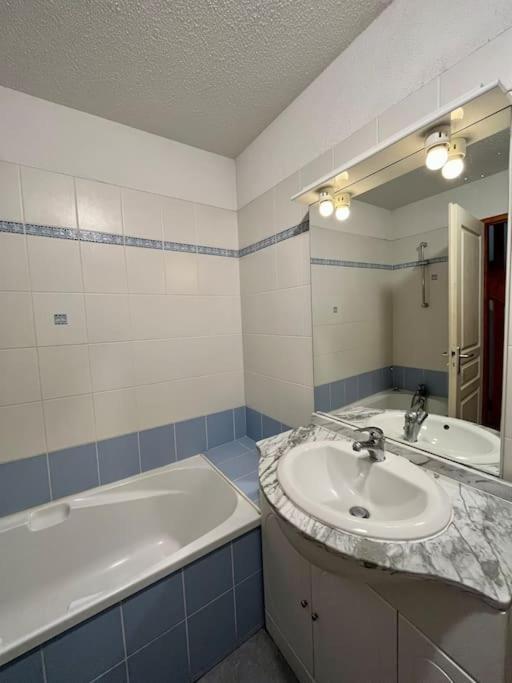 Chalet Vars 8 A 10 Personnes, Proche Des Pistes Ngoại thất bức ảnh