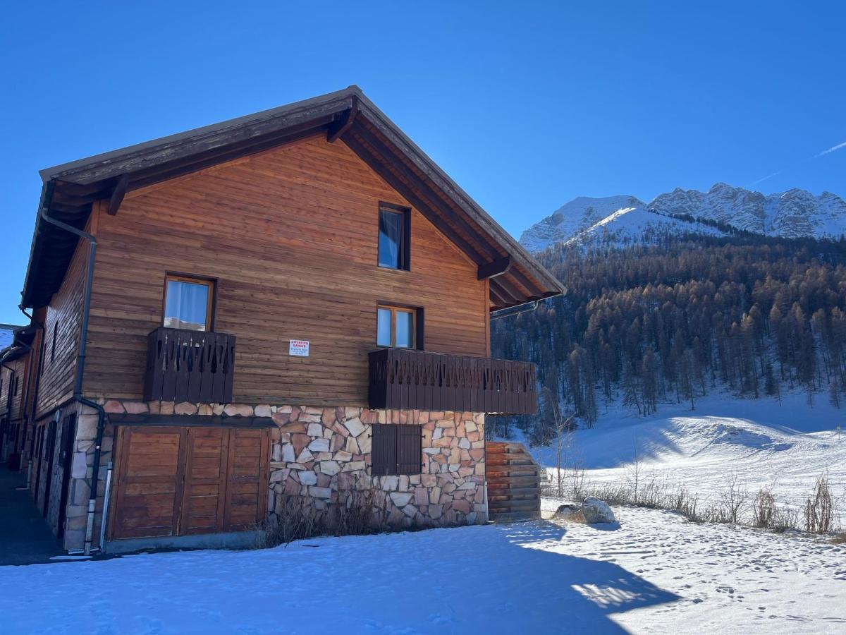 Chalet Vars 8 A 10 Personnes, Proche Des Pistes Ngoại thất bức ảnh